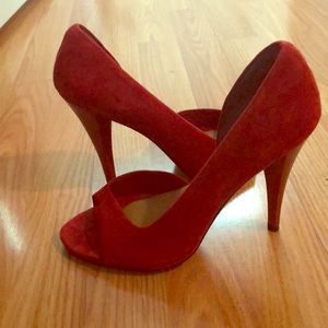 Red heel